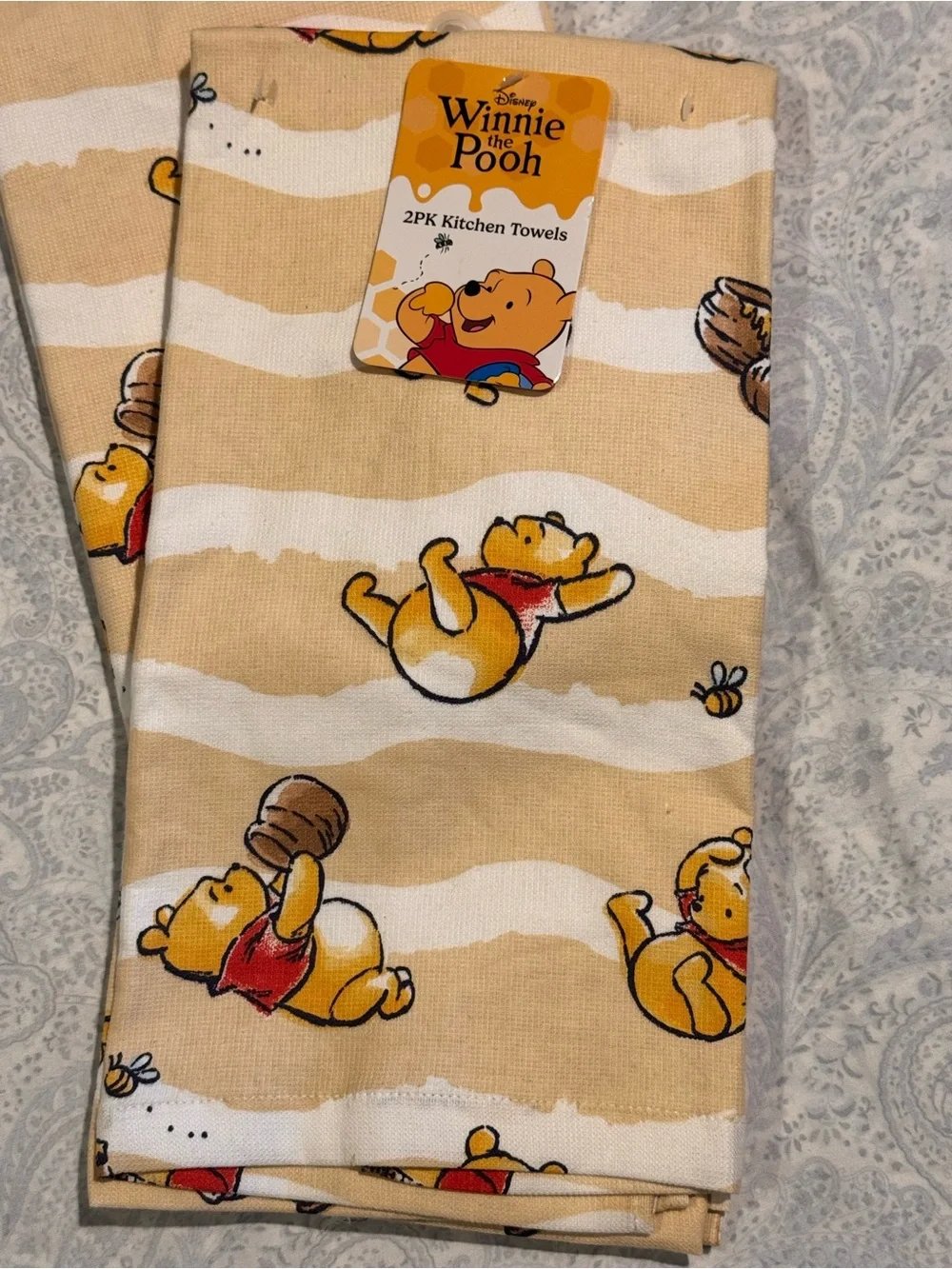 Disney Winnie the Pooh 100% Cotton Large 18x28 in. Kitchen Towel Set of 4 towels